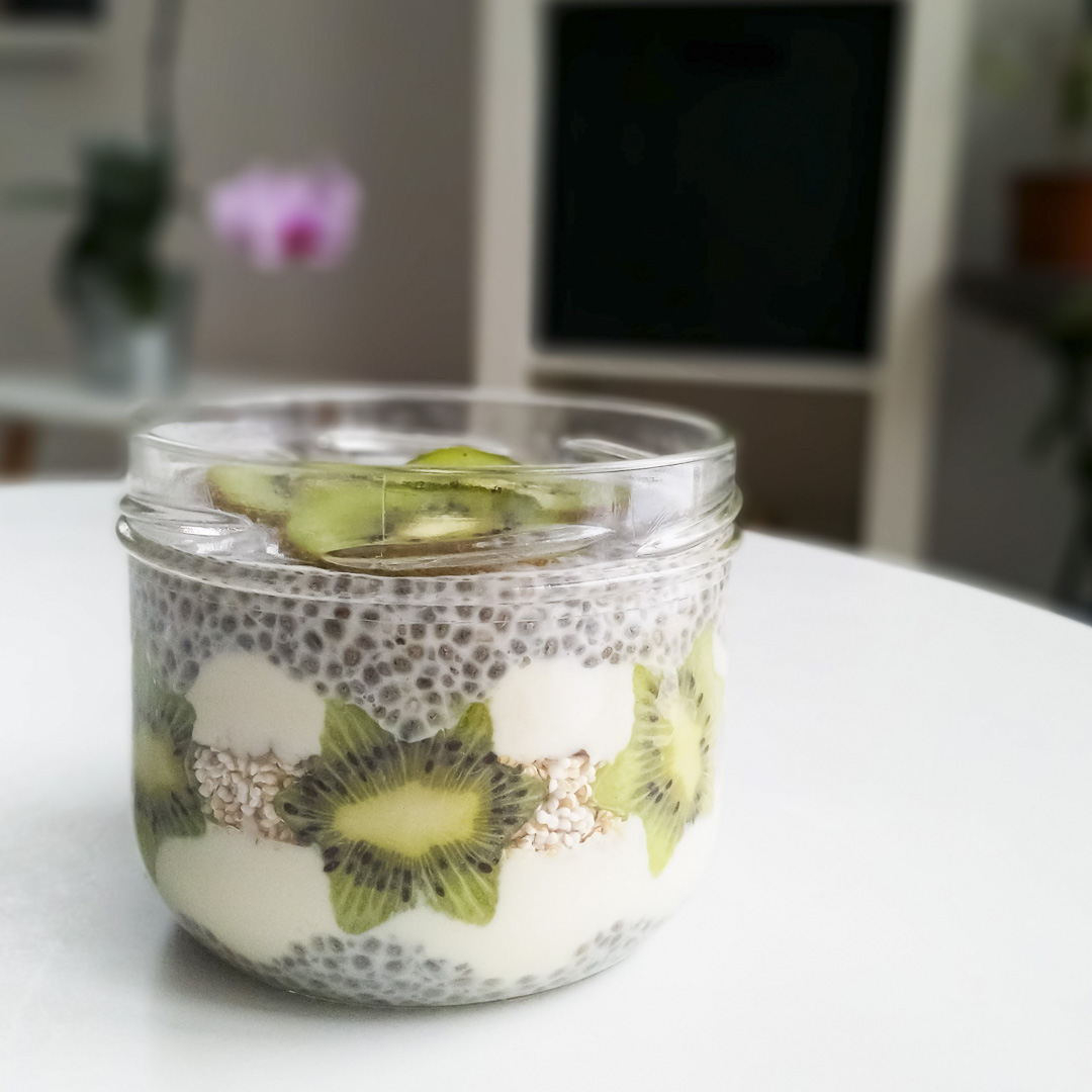 Recipe: Alpro almonds, chia pudding, puffed amaranth and kiwi