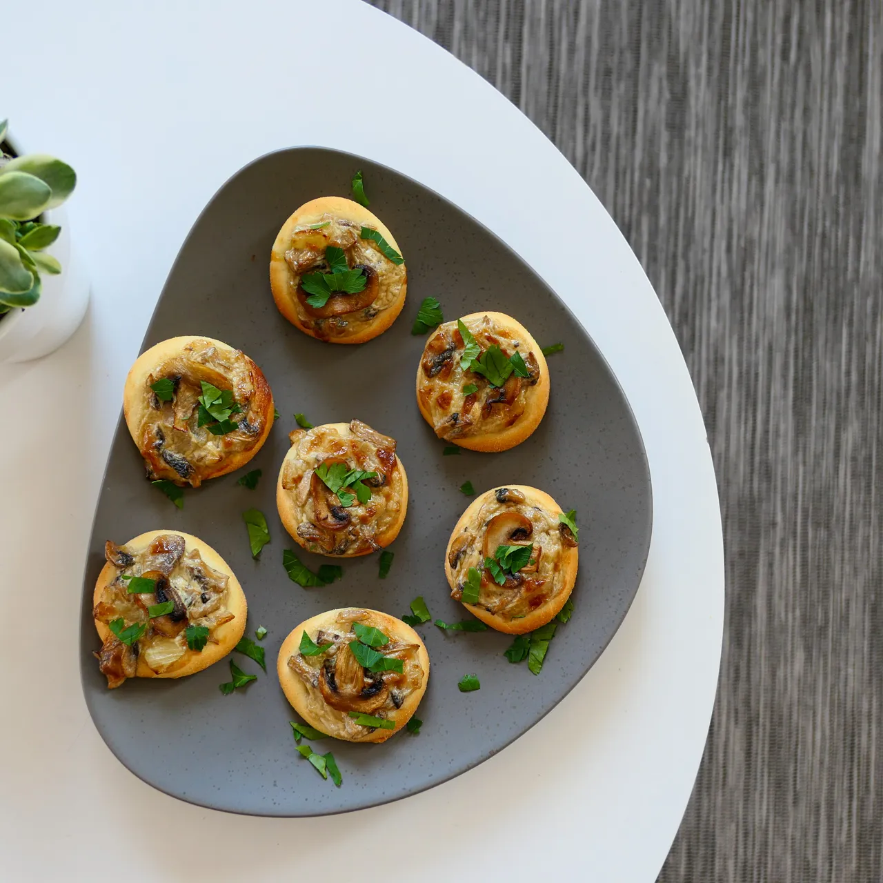 mini pizzas