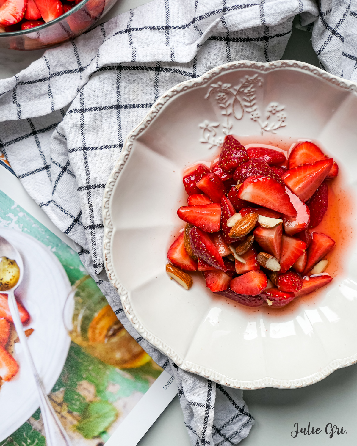 salade de fraises aux amandes