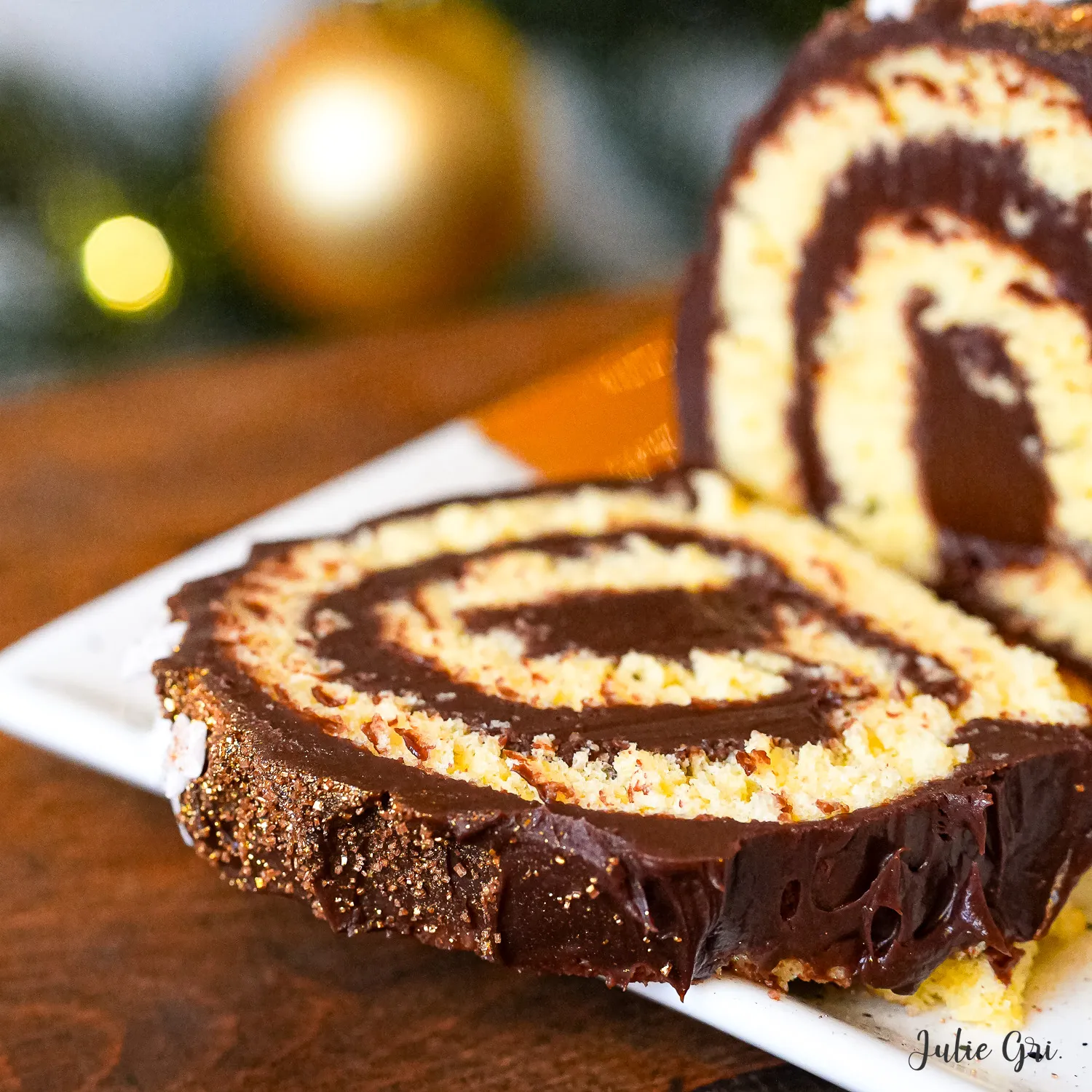 gros plan bûche de noel roulée ganache chocolat