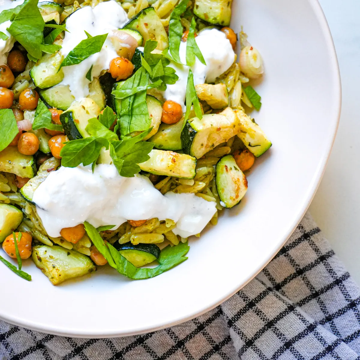 orzo pesto courgette
