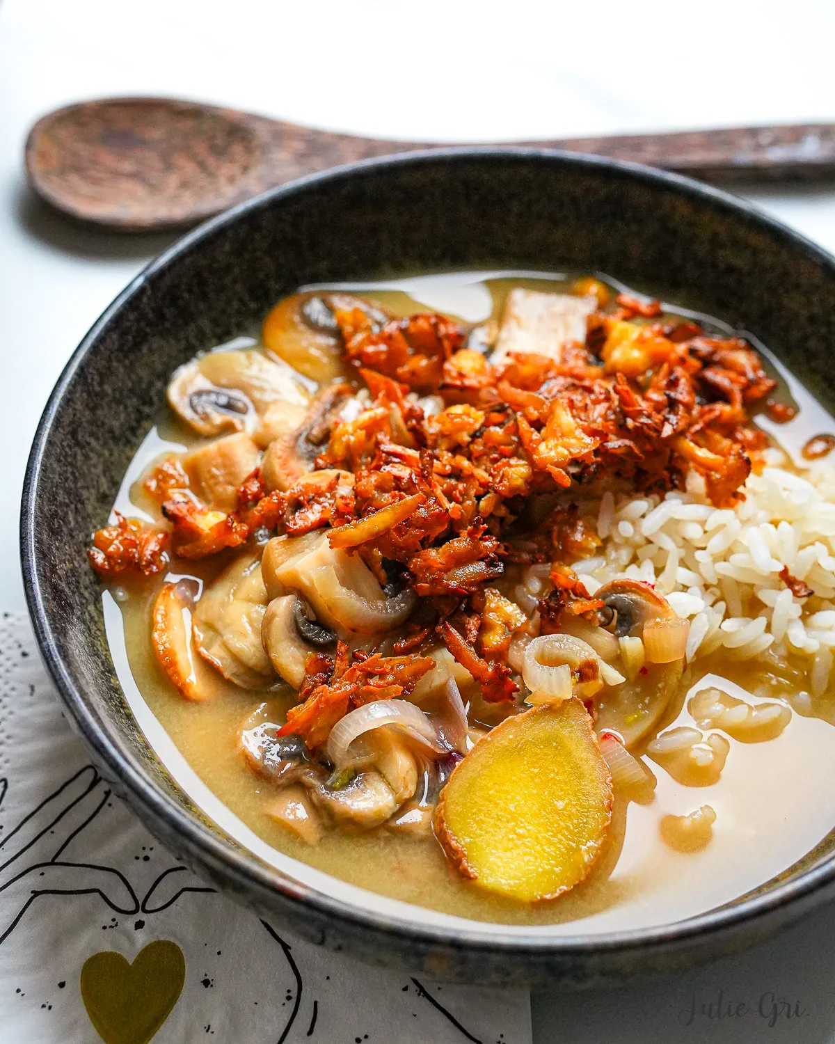 soupe miso au riz champignons et tofu