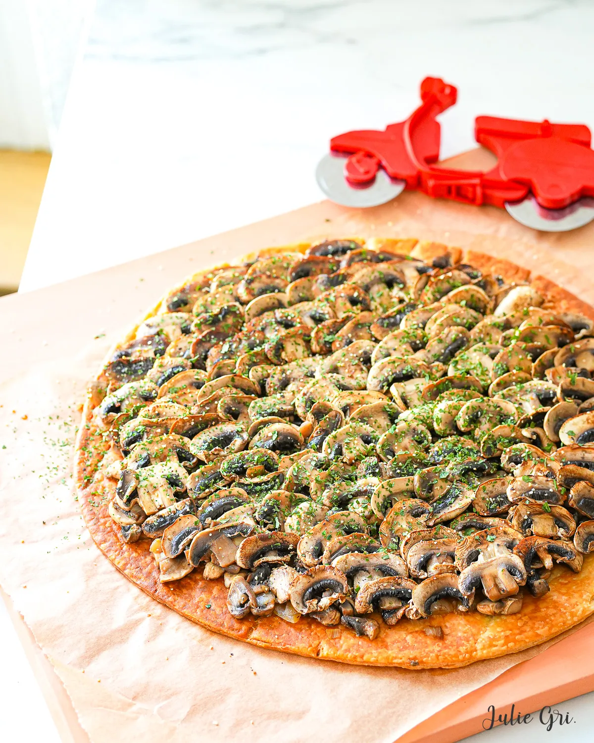 tarte champignons cyril lignac 