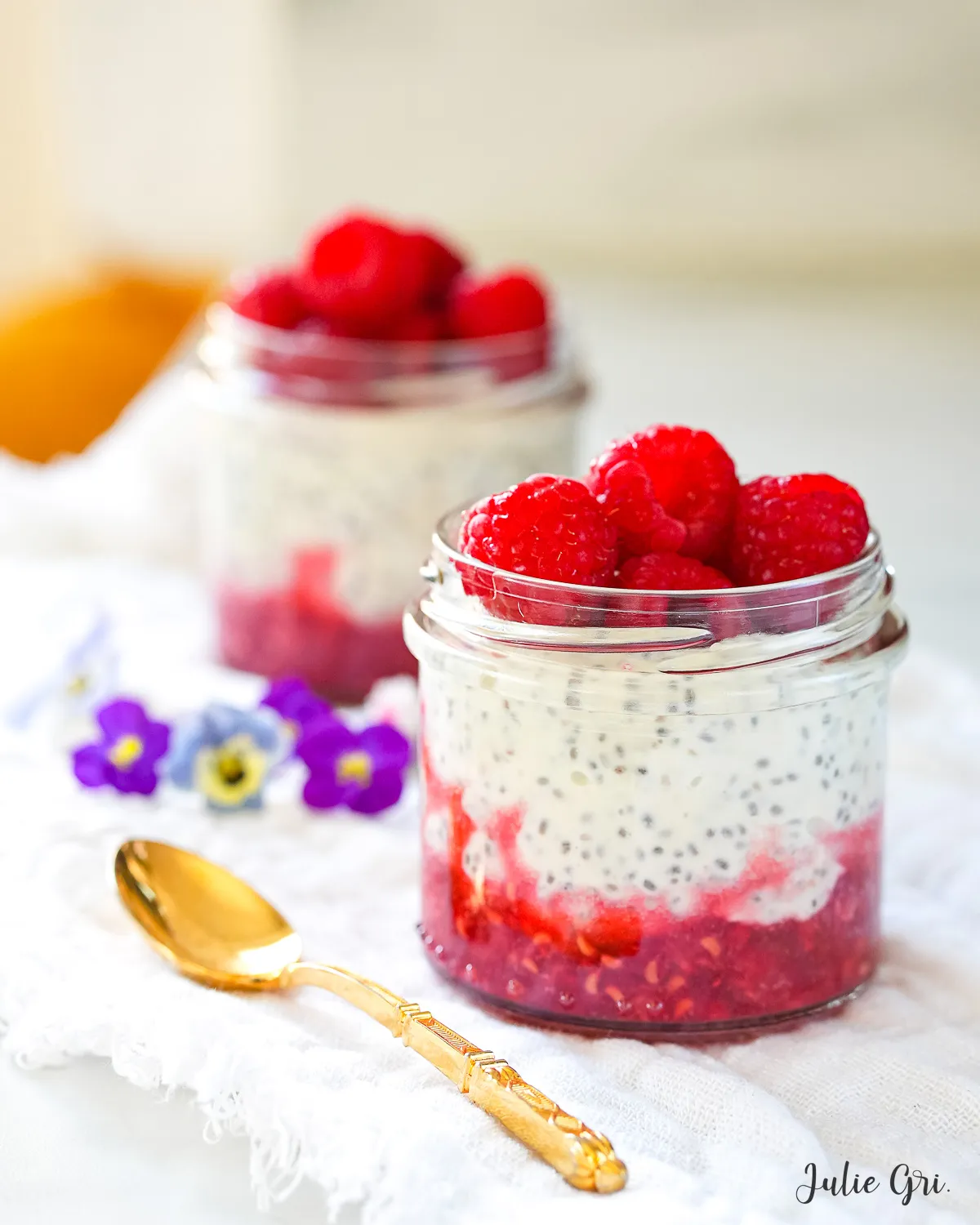 pudding de chia à la framboise
