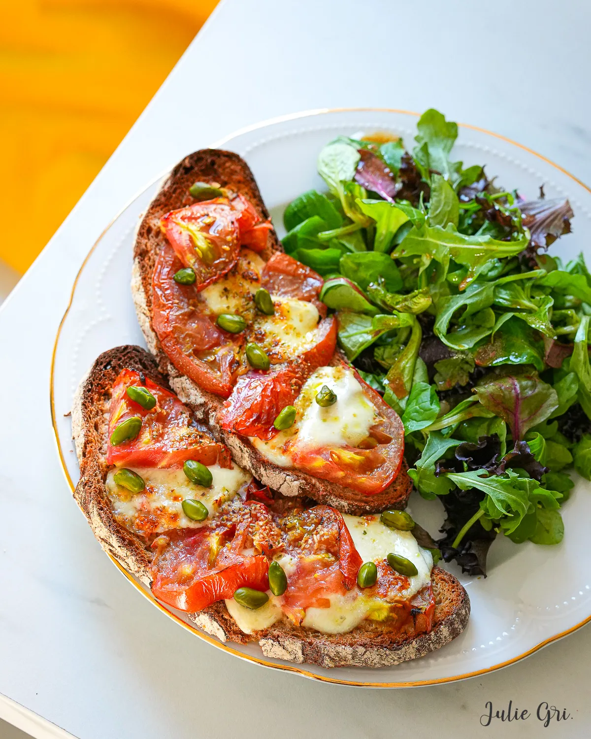 tartines tomate mozzarella