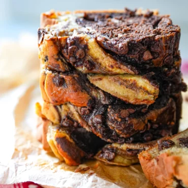Banana bread marbré