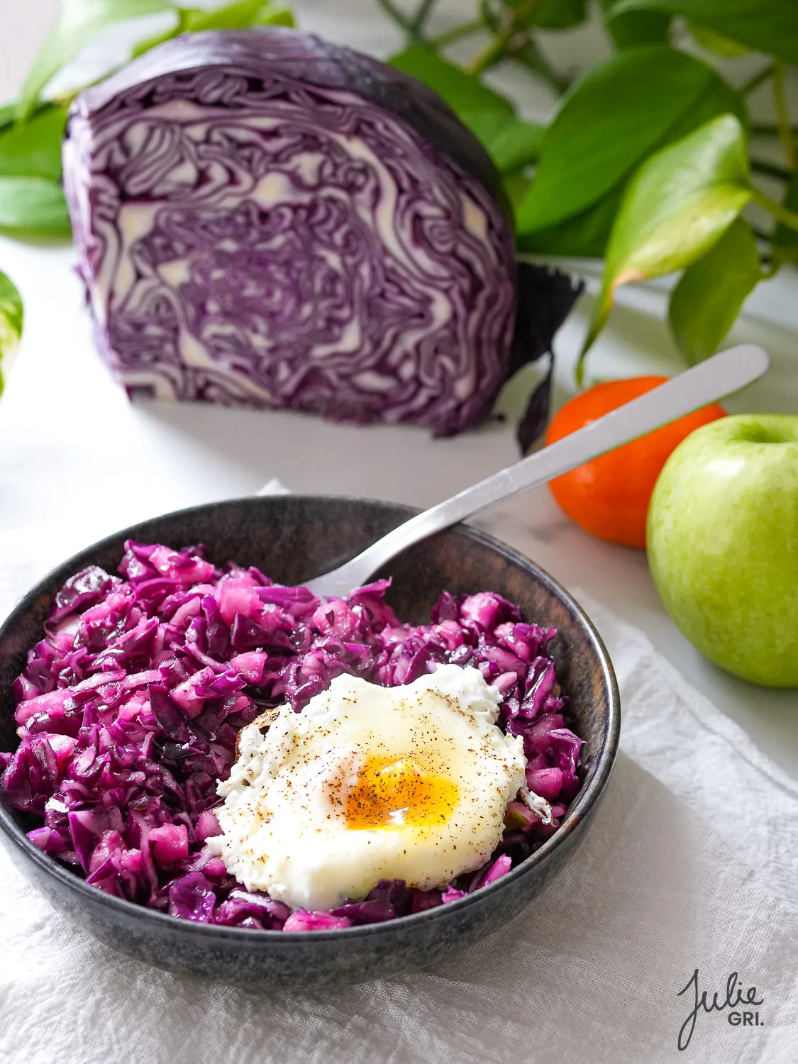 Salade de Chou-Rouge aux Pommes