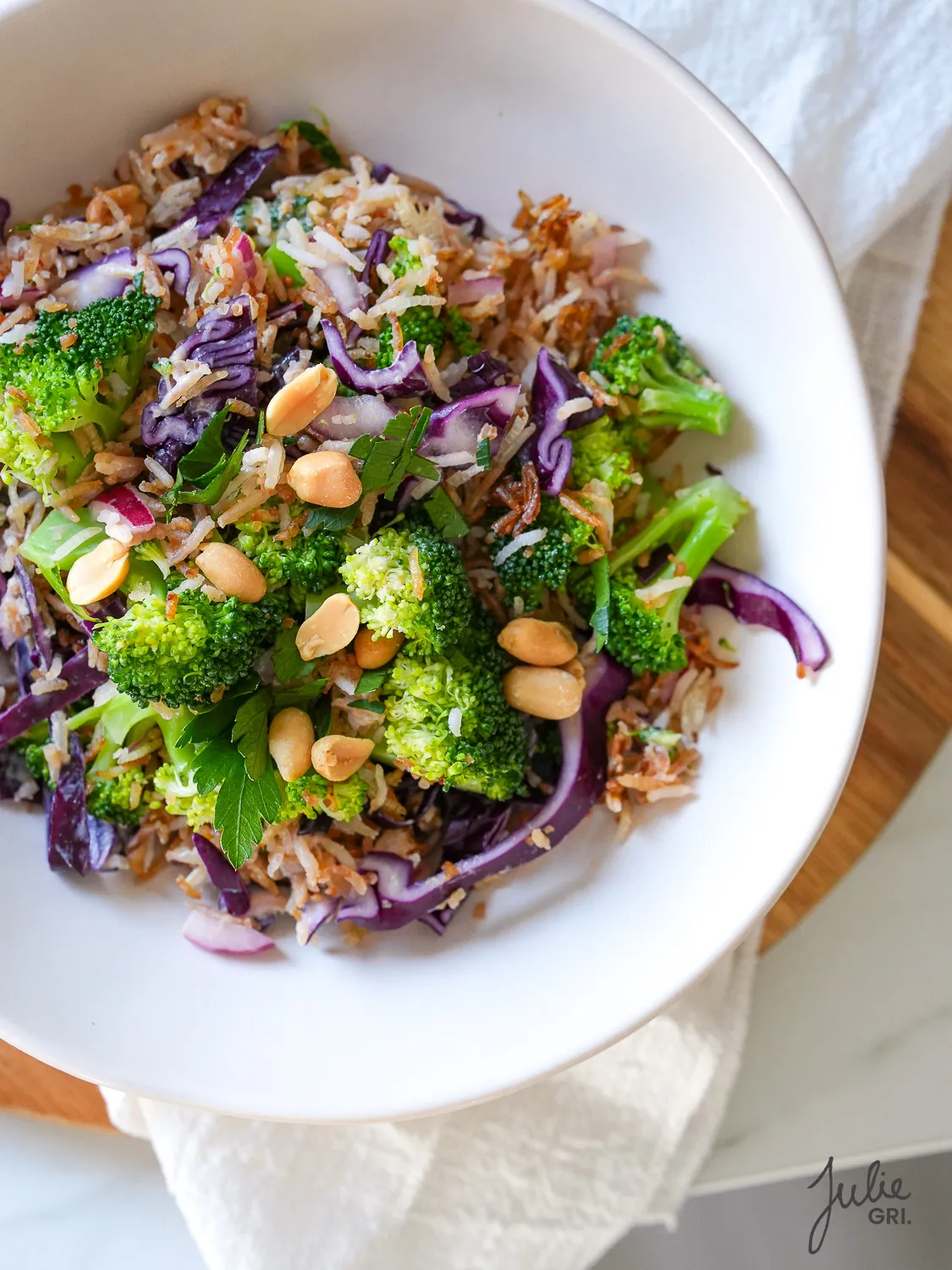 salade de riz croustillant brocoli chou rouge